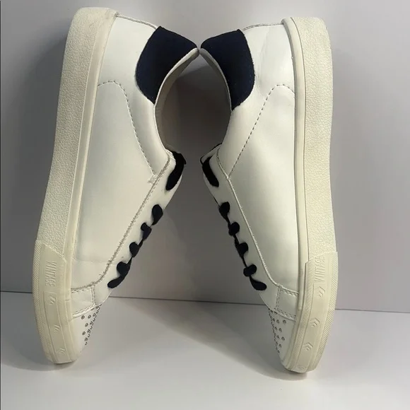 Vintage Havana White and Black Athletic Shoes - Picture 11 of 11